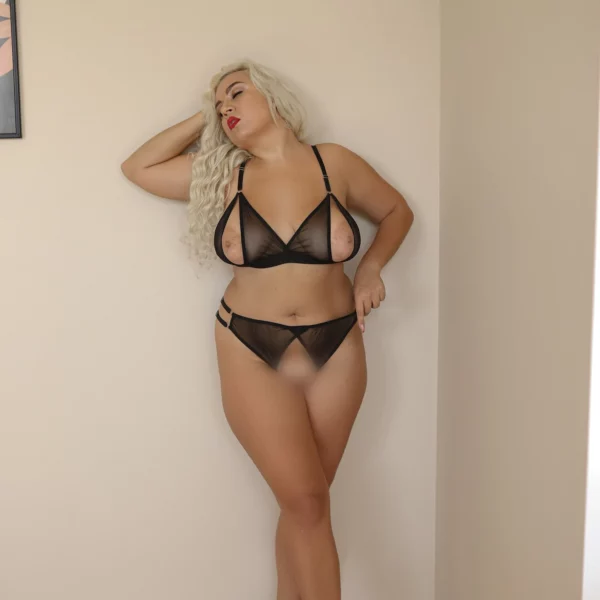Sexy Plus Size Women
