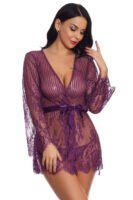 Roupão de flores e riscas